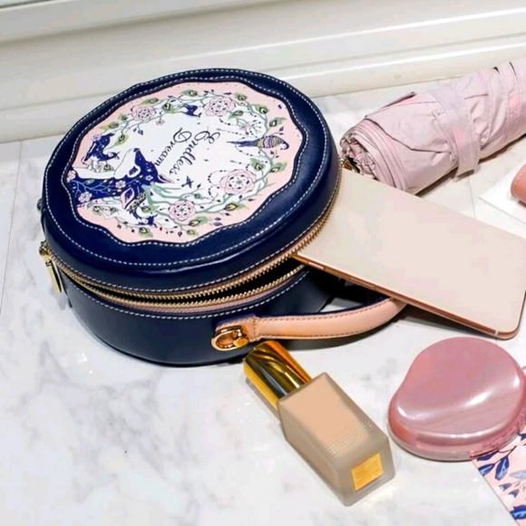 Flowers And Animals Graphic Colorblock Circle Bag - Picture 5 of 6